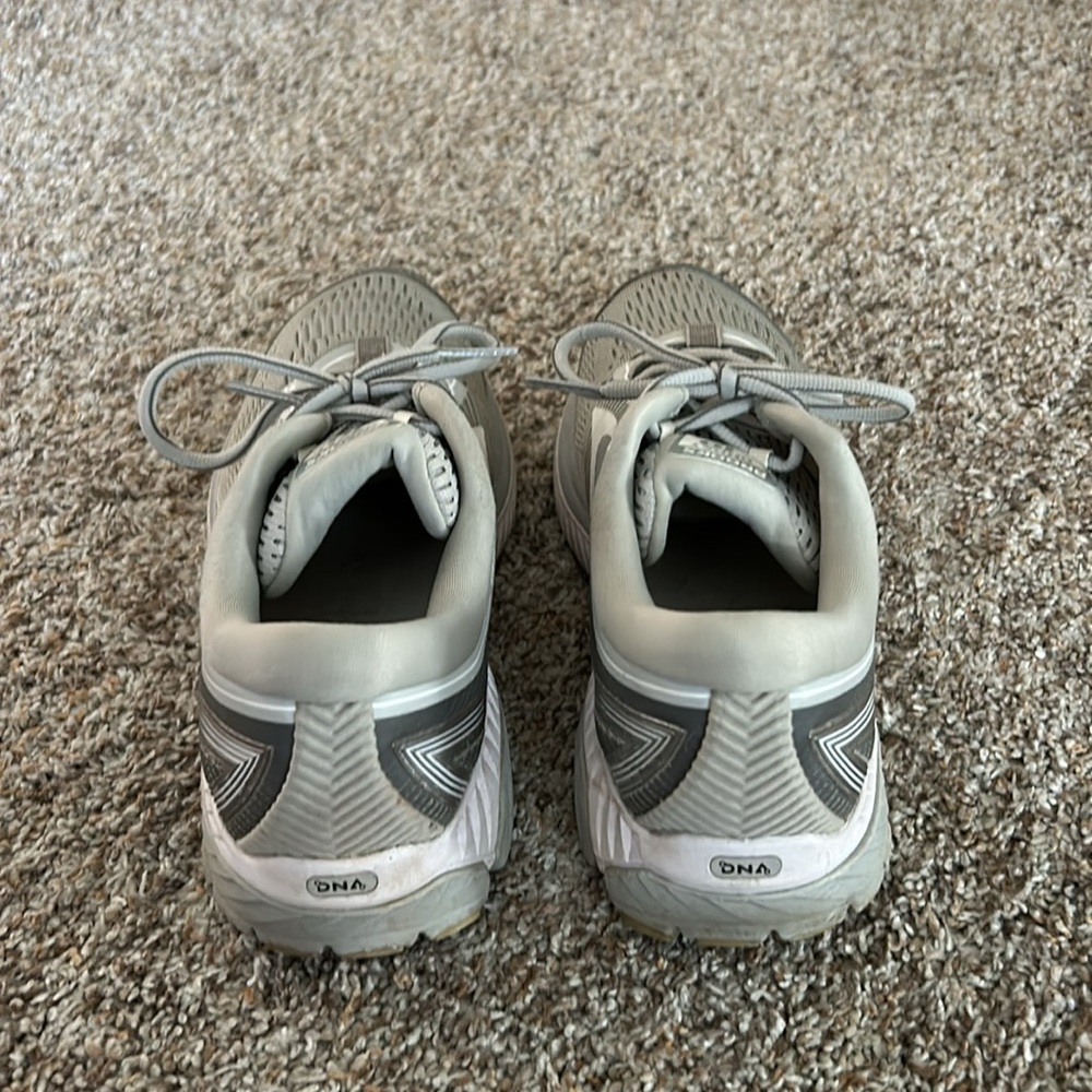 Brooks Ghost 10 - image 3
